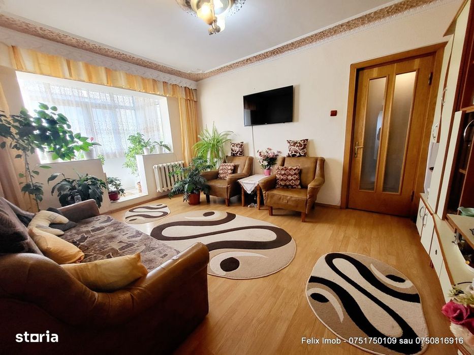 Apartament 3 camere – Zona Orizont, etaj 3/4
