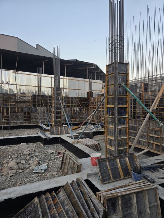 Аренда апалубка, прокат апалубка, аренда стойка брус коллона фынский