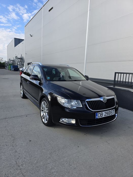 Skoda Superb 2.0 TDI 177 CP 4x4 – FULL OPTIONS – Piele crem
