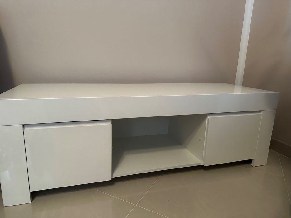 Comoda tv moderna