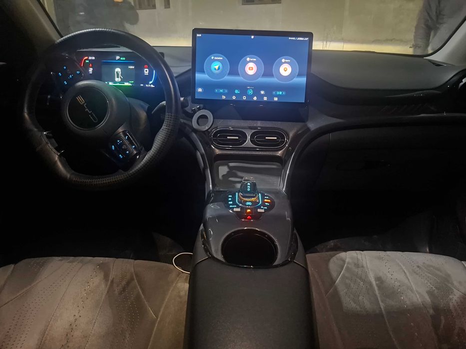 Продаётся BYD E2 2023.