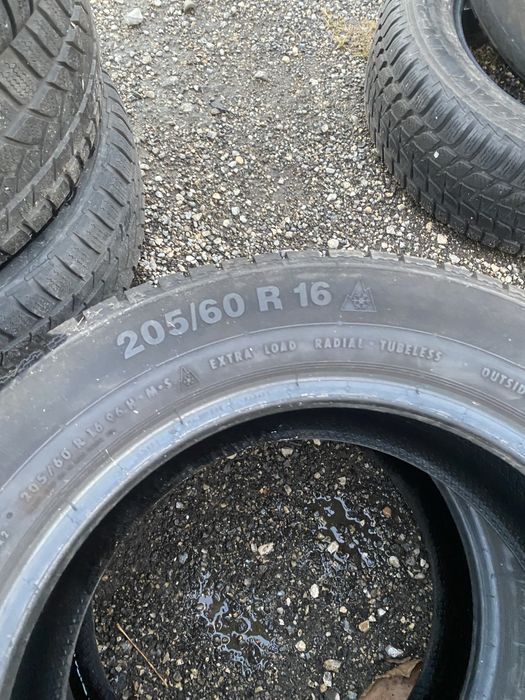 Зимни гуми 205/60/16 2 бр