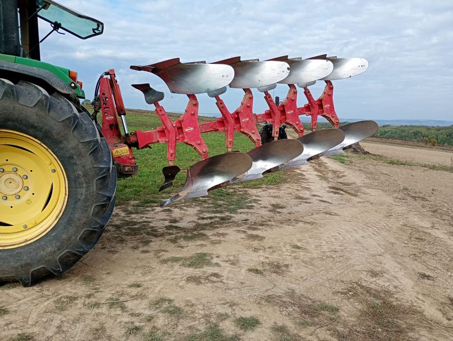 Plug reversibil 4 brazde Kuhn  Huard