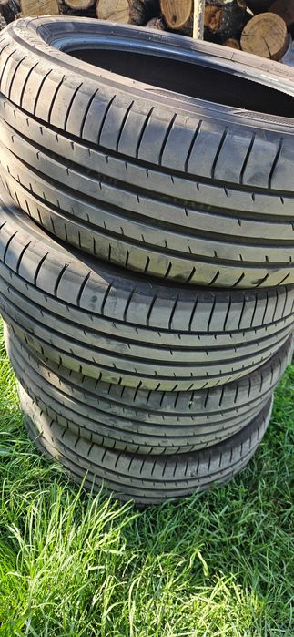 Set Toyo Proxes 235/50R20 100W