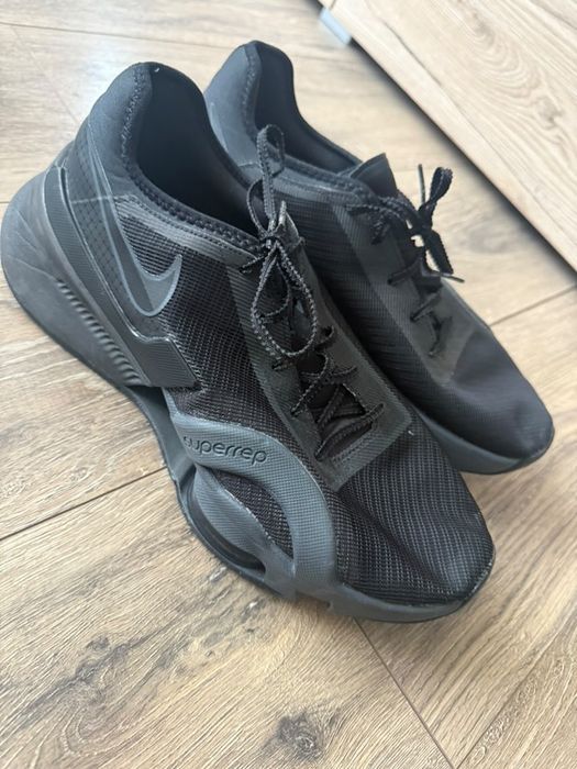 Мъжки маратонки nike нови