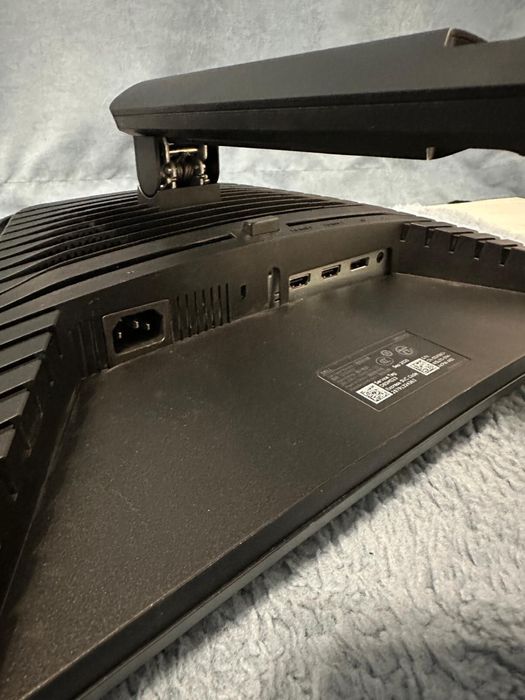 Monitor dell curbat s2721hgf 144 hz g sync freesync 27 inch