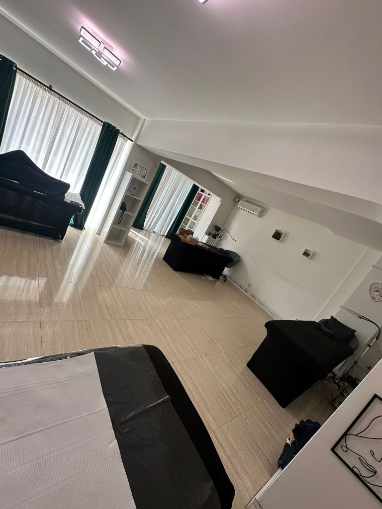 Proprietar Spatiu comercial