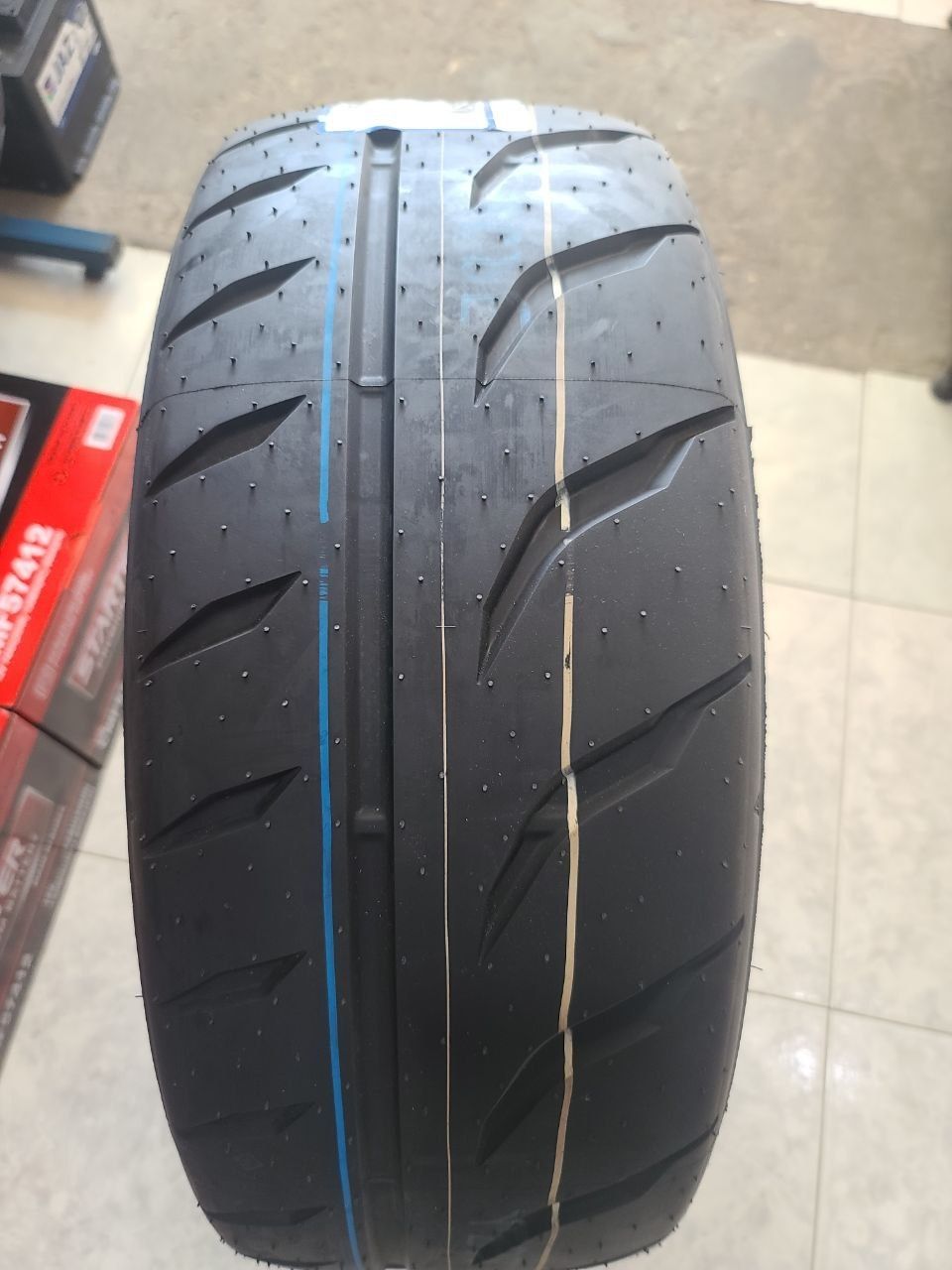 Toyo R888R 205/50R17