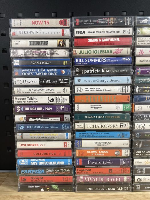 Casete originale de vanzare