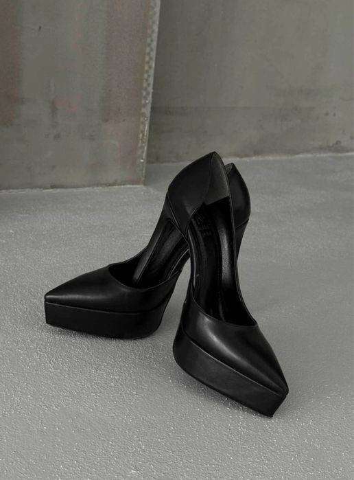 Черни елегантни обувки на висок ток - 37 номер