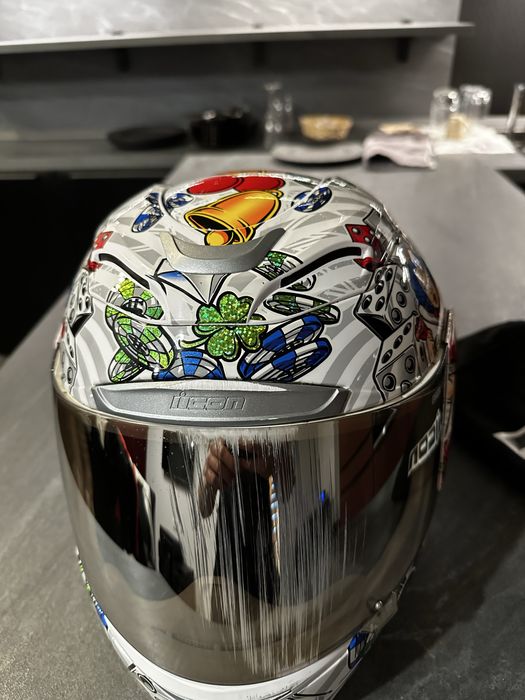 Мъжка мото каска icon airmada-lucky lid 2