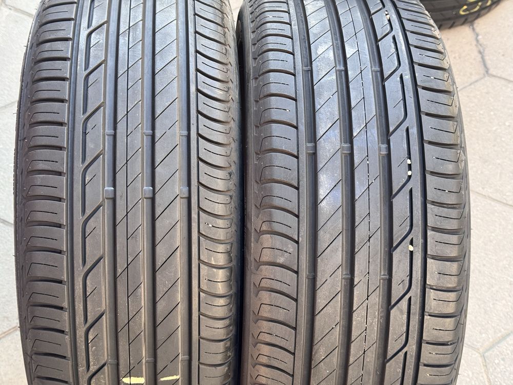 215/50/R18 Bridgestone Turanza 2бр летни dot2822 7мм