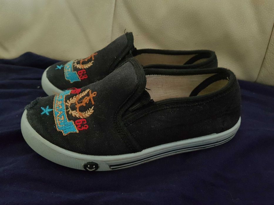 Светещи маратонки и др. летни обувки за момче 30 номер