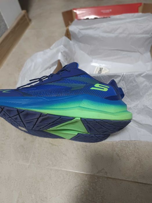 Маратонки Skechers, размер 41,