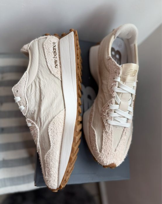 New Balance 327 bej cu maro marimea 43 noi originali