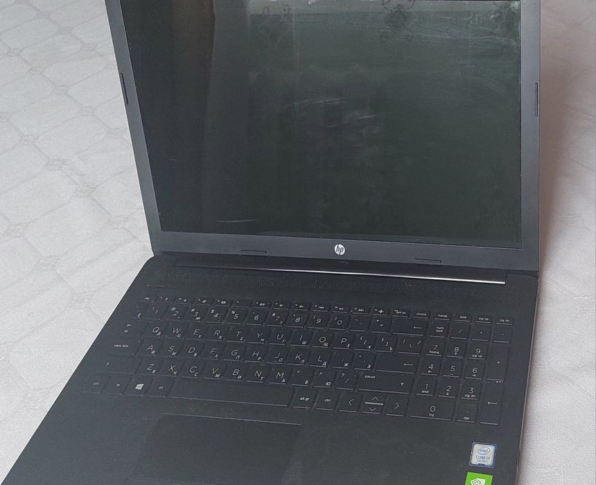 Продам HP Laptop 15-da0xxx