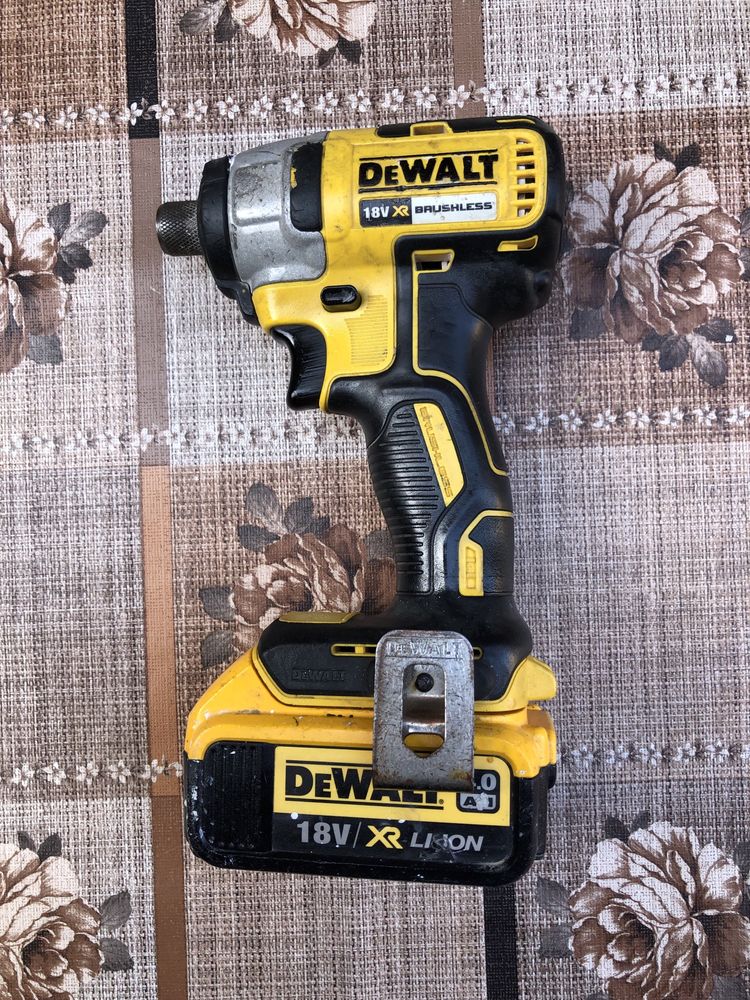 Безчетков Импакт Dewalt