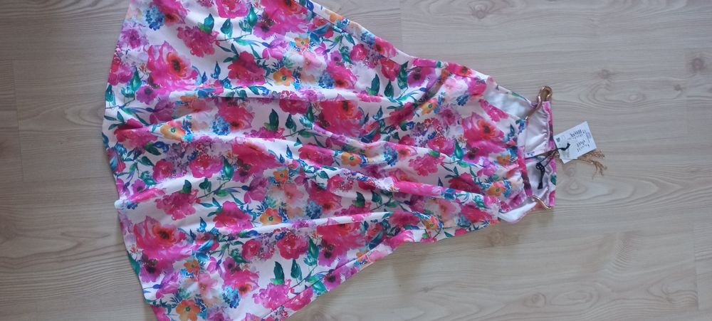 Rochie cu flori Mohito S
