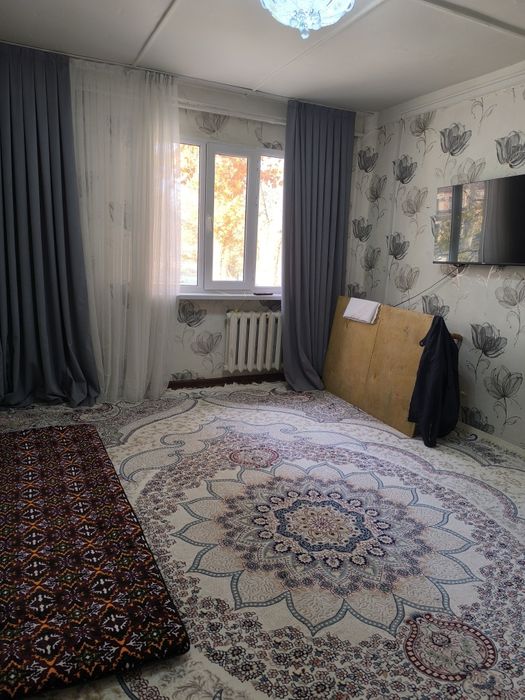 3 ком квартиру Сергели Спутнике в ЯНГИХОЁТСКАМ районе в деревянном дом