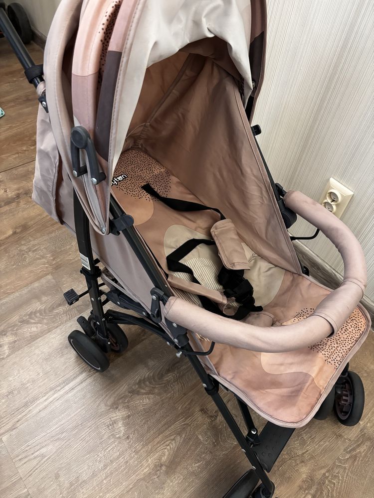 Прогулочная коляска Babyton
