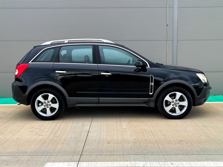 Opel ANTARA - 4x4 - Xenon - Piele - Numere valabile