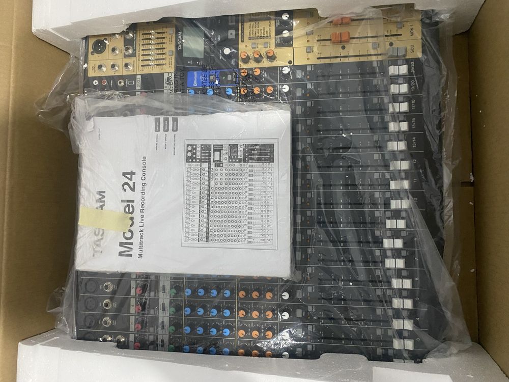Tascam 24 Analogov Record Interface