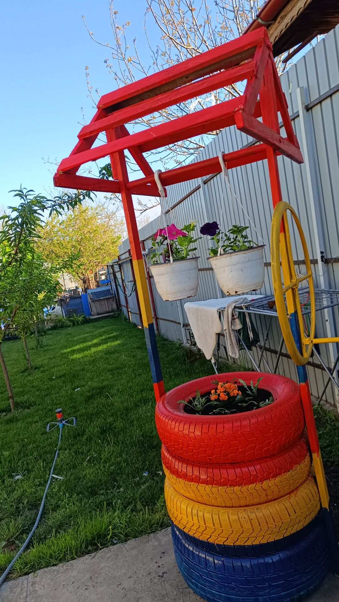 Produse din lemn ...lemn viu lucrat cu pasiune,banci,mese,decoratiuni
