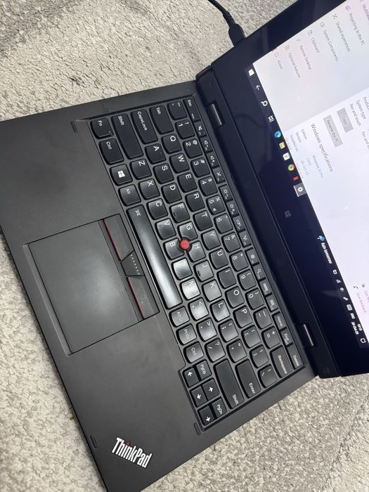 Tableta cu tastatura lenovo