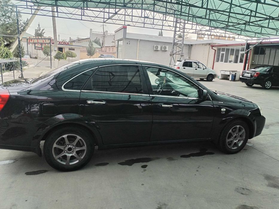 shevrolet lasetti 1.8