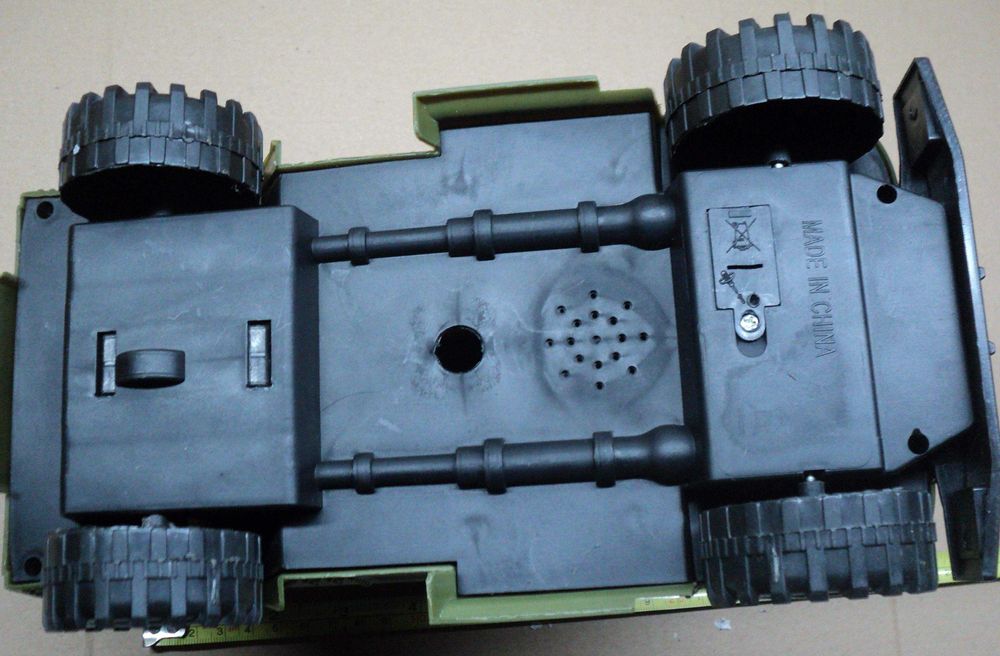 Jucarie masina de armata Military