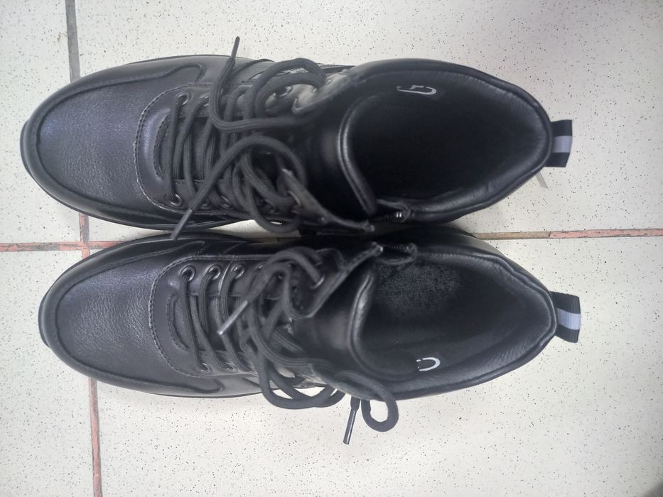 Продается стильный новый мужские ботинки дем демисизон 41 размер цена