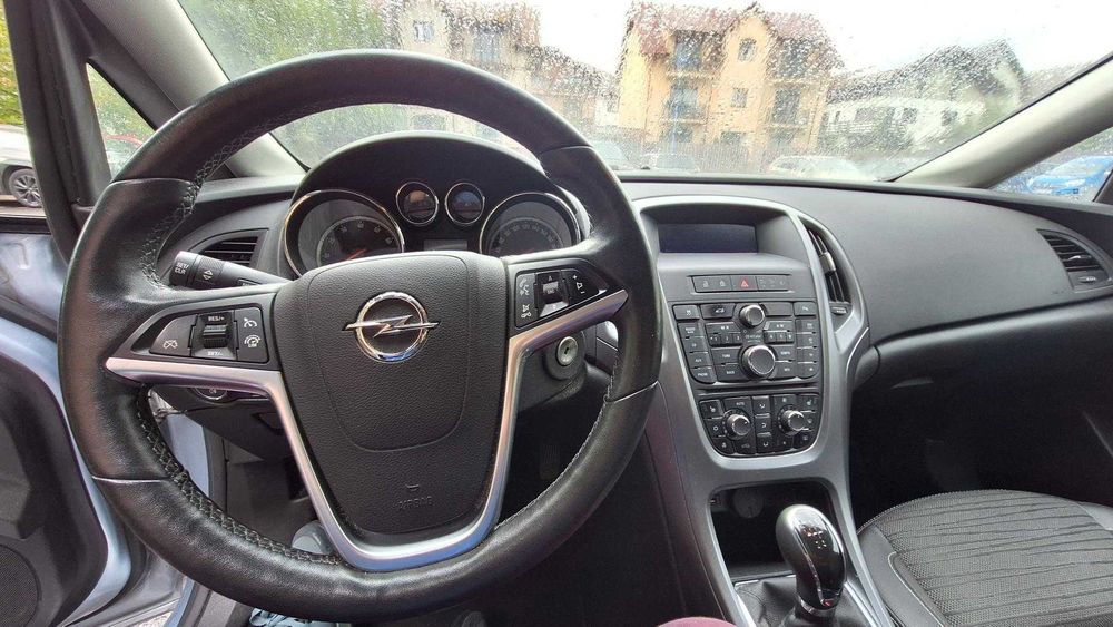 Opel Astra 1.6 ECOTEC 150 Edition 2017