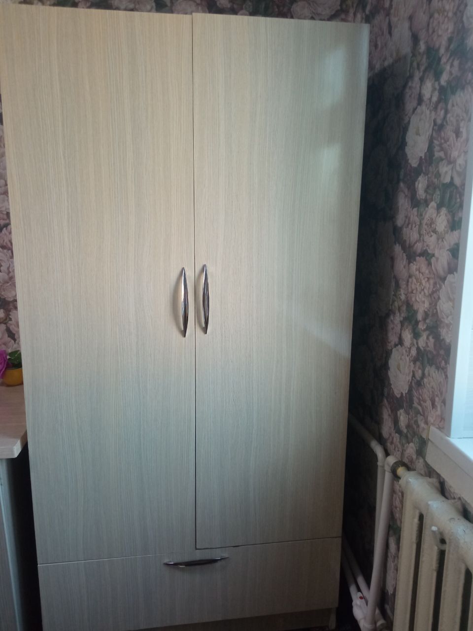 Bolalar mebeli sotiladi
