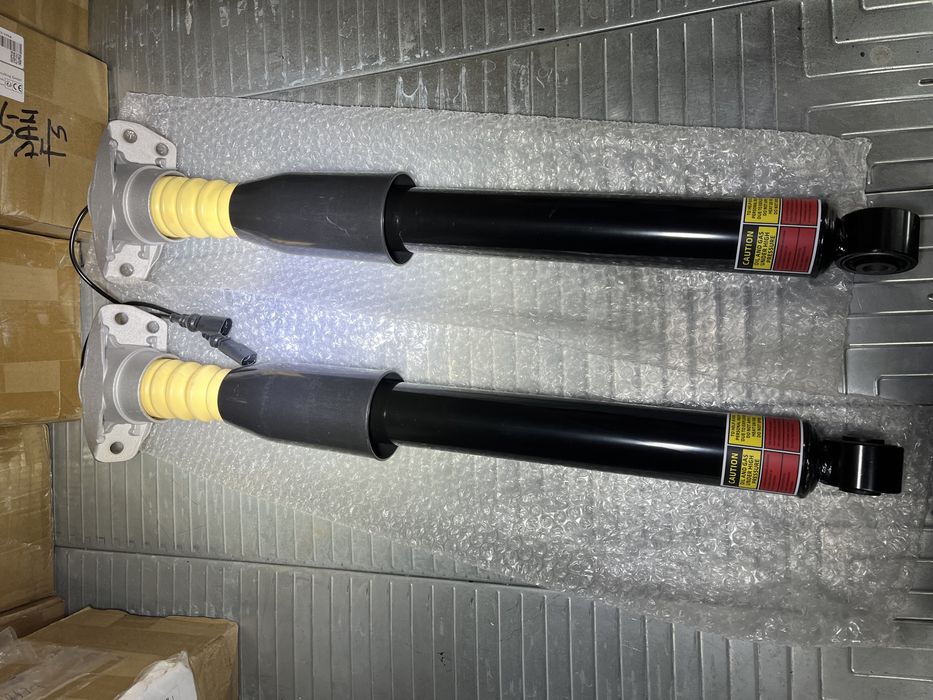 Compresor perna aer bloc de valve supapa audi a6 a7 a8 q7 touareg nou