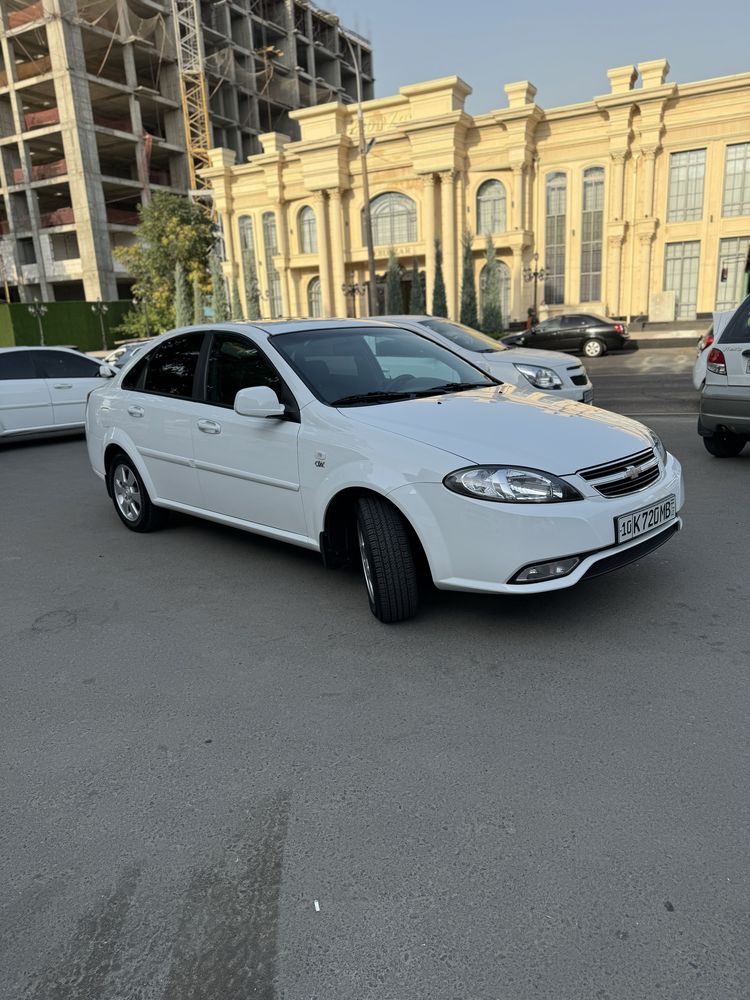 Arenda gentra 2022 avtomat  probeg 20.500