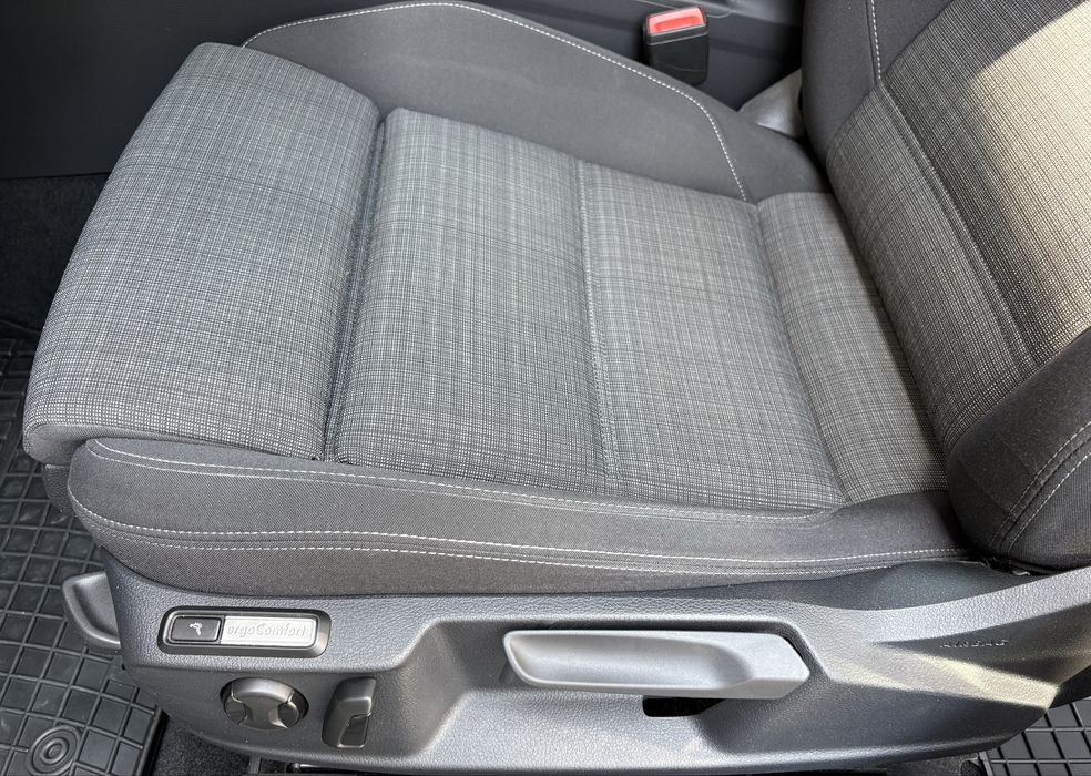 Volskwagen Passat B8/2.0 TDI/DSG7+1/Matrix IQ Light/Impecabila