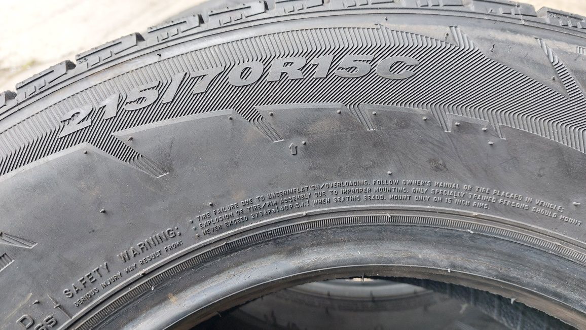 Зимни гуми за Бус 215/70/15 C Nexen 2 броя