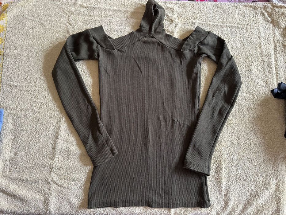 Дамски блузи с дълъг ръкав