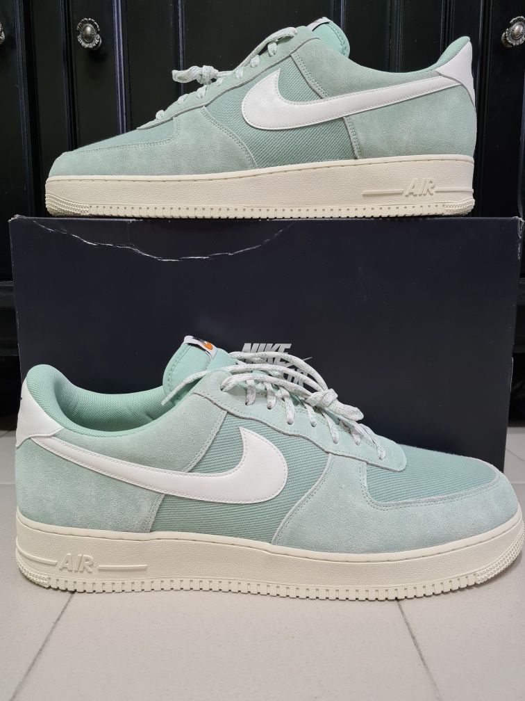 Маратонки NIKE AIR FORCE 1 '07 LV8 номер 52,5 стелка 36см