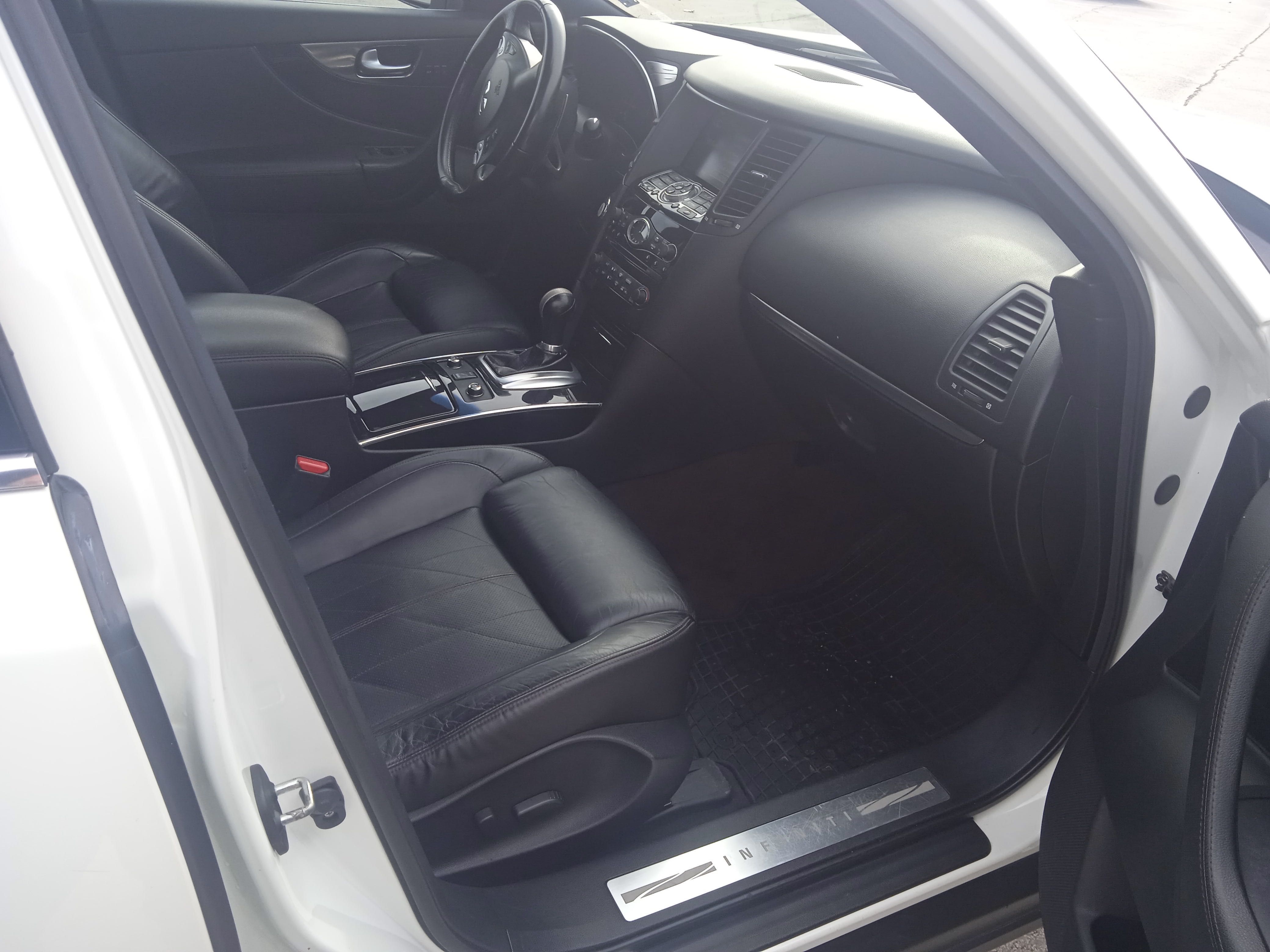 Infiniti FX30 3.0D
