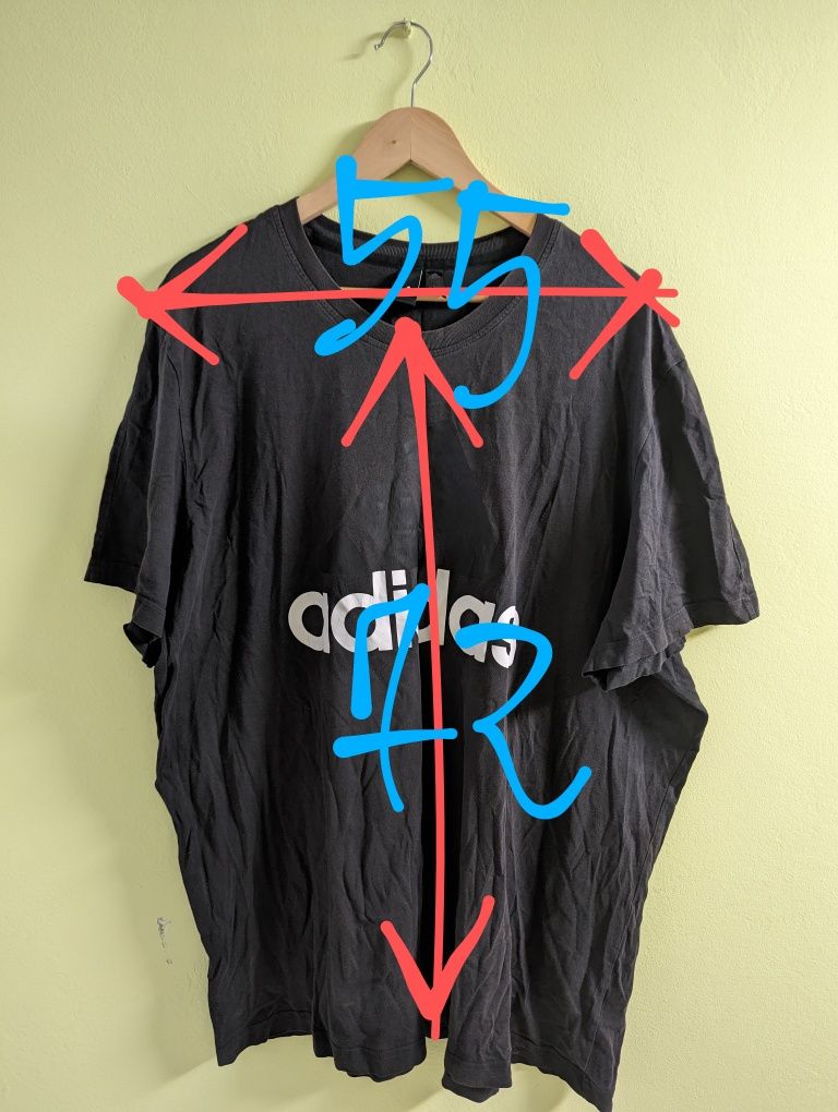 Tricou Adidas în stare foarte bună!