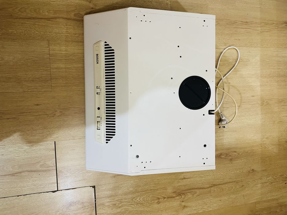 Продаю вытяжку Bosch для кухни