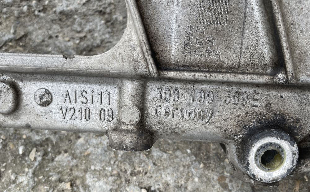 Cadru motor punte fata passat b8