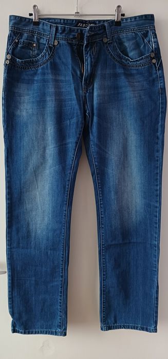 Дънки и спортно елегантен панталон