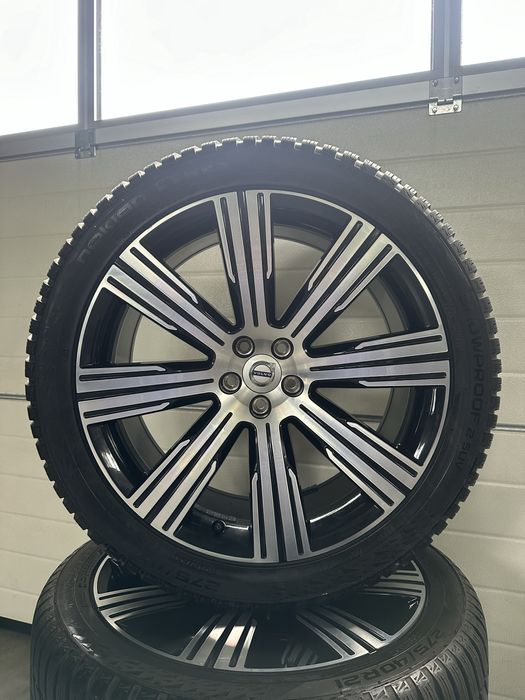 Jante 21 ORIGINALE Volvo XC90 R-Design Iarna 275/40/21 Nokian XC 90