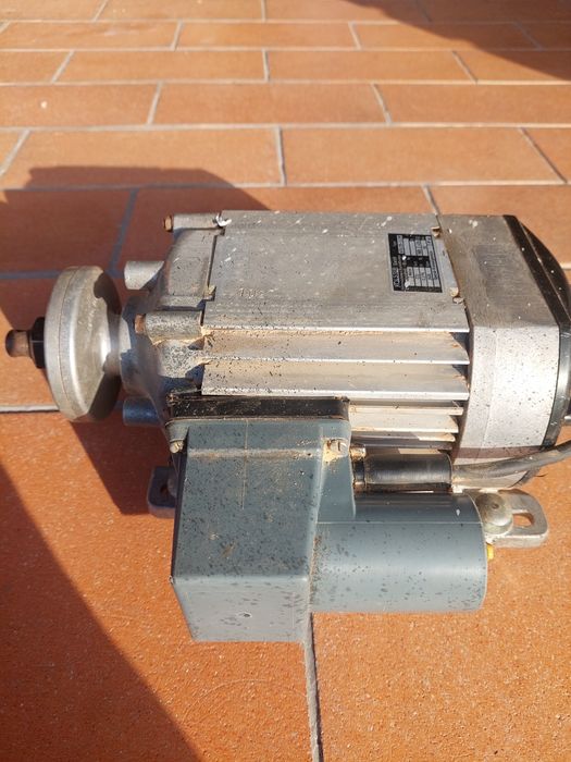 Motor electric pentru circular monofazic Kolster 2,4 kw