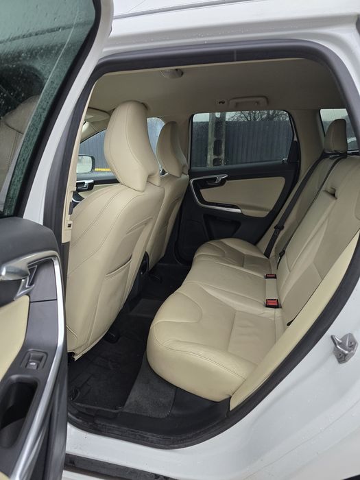 Volvo XC60 D5 2.4 Summum