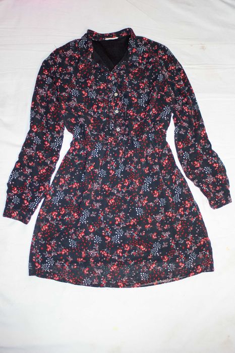 Рокля с дълъг ръкав, М размер
