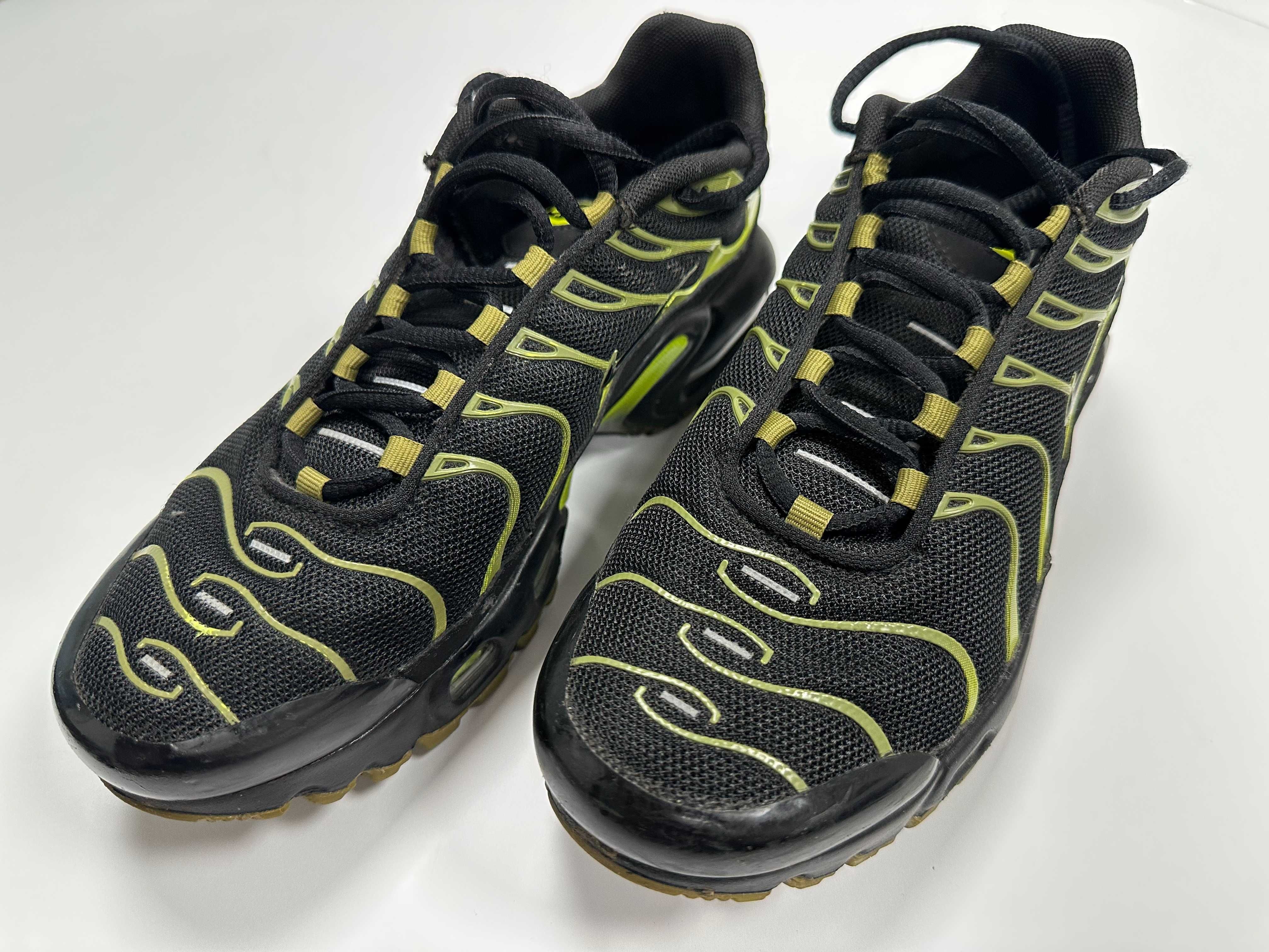 Pantofi sport NIKE AIR MAX PLUS, marimea 38