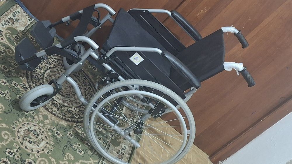 Инвалидная коляска